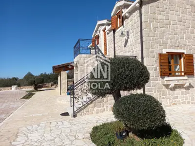 Villa 360 m² in Vodice, Pool und Tennisplatz - 2