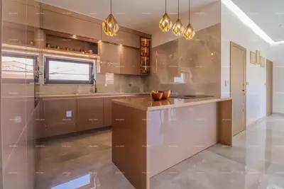 House 350 m², Pula Center - modern villa with pool - 5