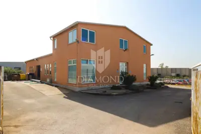 Hall 490 m², Poreč - production facility and office space - 15
