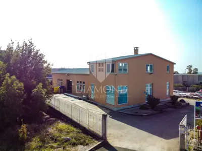 Hall 490 m², Poreč - production facility and office space - 16