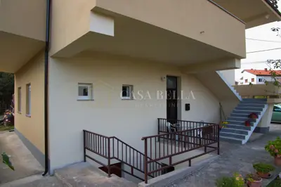 Kuća 494 m², Marinići - mirna lokacija uz zelenilo