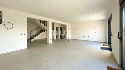 Villa 175,9 m², Novigrad - 60 m vom Meer - 15