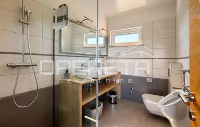 Haus 250 m², Poreč - ruhige Siedlung und Pool - 15