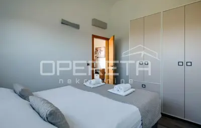 Haus 250 m², Poreč - ruhige Siedlung und Pool - 13