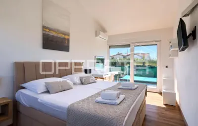 Haus 250 m², Poreč - ruhige Siedlung und Pool - 12