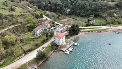 Istra, Poreč, exklusive Immobilie mit privatem Steg - 11