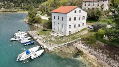 Istra, Poreč, exklusive Immobilie mit privatem Steg - 12