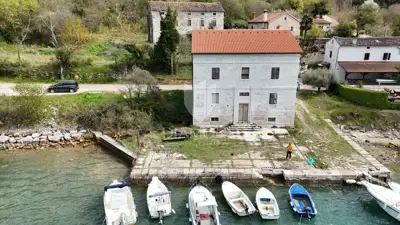 Istria, Poreč, exclusive property with private pier