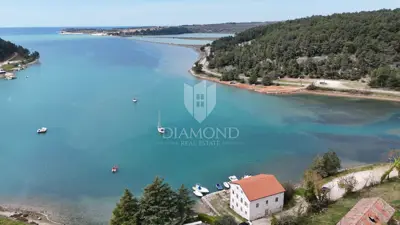 Istra, Poreč, exklusive Immobilie mit privatem Steg - 7