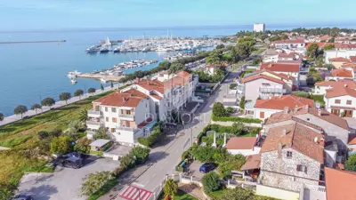 House 250 m², Umag - open sea view