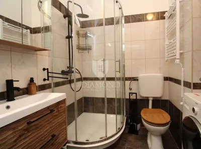 Wohnung 37 m², Centar Rijeka - adaptiert und möbliert - 12