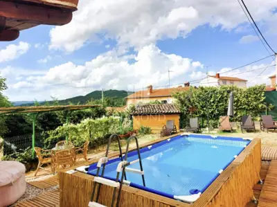 Kuća 170 m², Karojba - 4 spavaće sobe i 2 kupaonice - 2