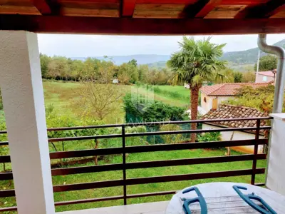 Kuća 170 m², Karojba - 4 spavaće sobe i 2 kupaonice - 9