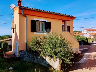 House 170 m², Karojba - 4 bedrooms and 2 bathrooms
