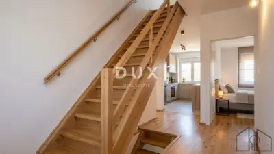 House 250 m², Delnice - center, garden and started renovation - 4