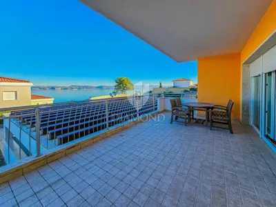 Stan 118 m², Crveni vrh - pogled na more i terasa - 6