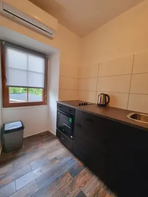 Steinhaus 155 m², Krnica - 3 Wohneinheiten - 7