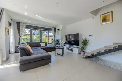 Wohnung 169 m², Donji Bukovac - Maisonette, 5 Zimmer - 2