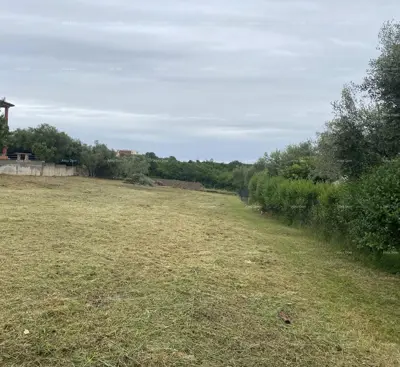 Prodaja građevinskog zemljišta s projektom i ishodovanom građevinskom dozvolom za 8 stanova, Tar! - 8