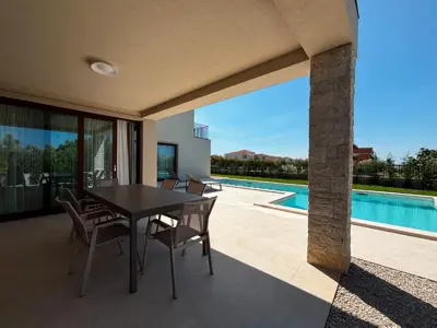 Vila 203 m², Tar-Vabriga - grijani bazen i pogled na more - 10