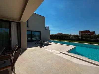 Vila 203 m², Tar-Vabriga - grijani bazen i pogled na more - 5
