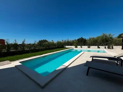 Vila 203 m², Tar-Vabriga - grijani bazen i pogled na more - 6