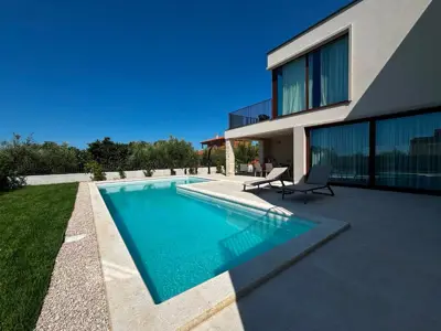 Vila 203 m², Tar-Vabriga - grijani bazen i pogled na more - 2