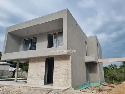 House for sale in Poreč, 218 m²