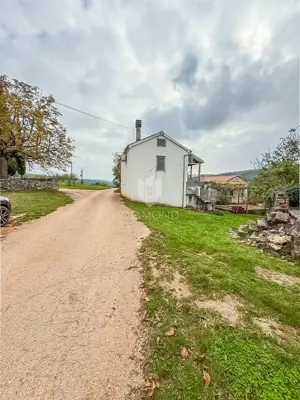 Häuser und Grundstück 720 m², Oprtalj - ruhige Umgebung - 5