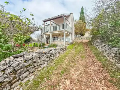 Häuser und Grundstück 720 m², Oprtalj - ruhige Umgebung - 8