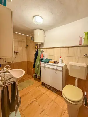 Häuser und Grundstück 720 m², Oprtalj - ruhige Umgebung - 13