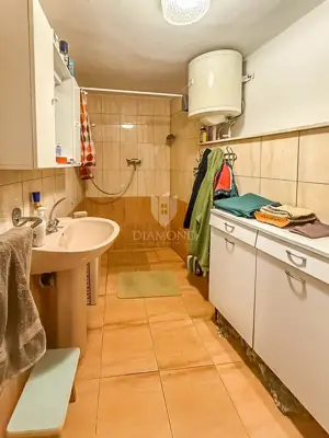 Häuser und Grundstück 720 m², Oprtalj - ruhige Umgebung - 14