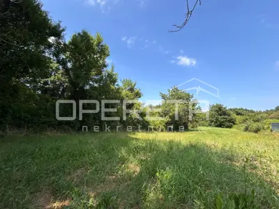 Građevinsko zemljište 1.750 m², Barban - mirno okruženje - 2