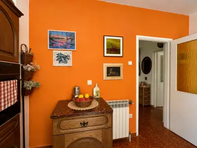 Kuća 121 m², centar Poreča, dva stana i garaža - 7