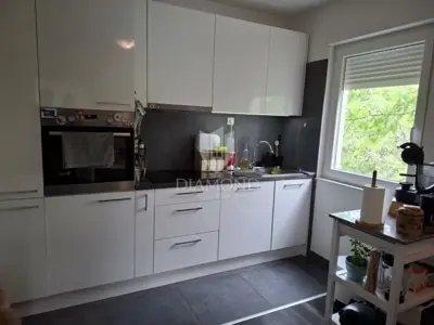 Haus 220 m², Labin - großes Grundstück 8.300 m² - 2