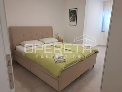 House on Vis, near the sea, 3 newly renovated apartments - 20
