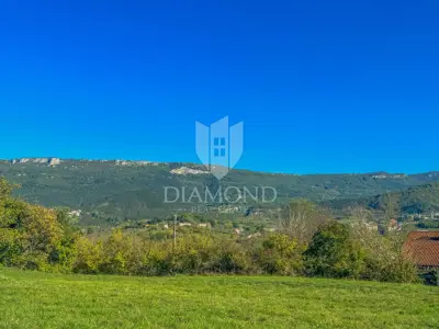 Građevinsko zemljište 2.122 m², Buzet okolica - otvoren pogled