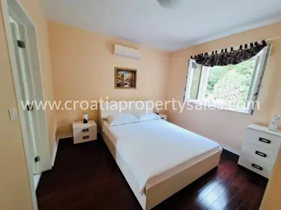 Kuća, Brač, 106 m², 750 000 € - 13