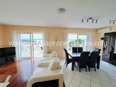 Kuća, Brač, 106 m², 750 000 € - 11