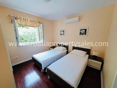 Kuća, Brač, 106 m², 750 000 € - 4
