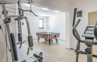 Kuća 342 m², Nova Veruda, turistička namjena - 16