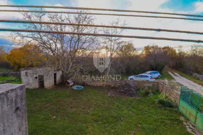 Stone house, Mrgani, 230 m² and yard - 20