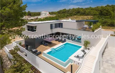 Villa 453 m², Zadar - Privatsphäre und Ruhe in Meeresnähe