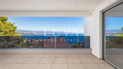 Stan 92 m², Opatija - 2 spavaće sobe, 2 kupaonice