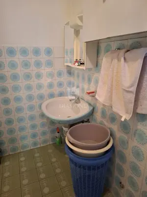 Kuća u Barbanu, 1.713 m² okućnice i vrt - 11