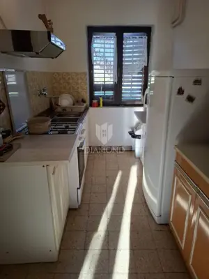 Kuća u Barbanu, 1.713 m² okućnice i vrt - 9