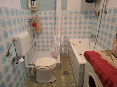 Kuća u Barbanu, 1.713 m² okućnice i vrt - 10
