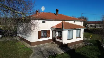 Kuća u Barbanu, 1.713 m² okućnice i vrt - 2