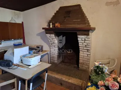 Kuća u Barbanu, 1.713 m² okućnice i vrt - 16