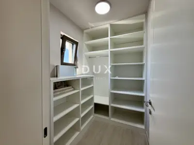 House for sale in Krk - Okolica, 152 m² - 17